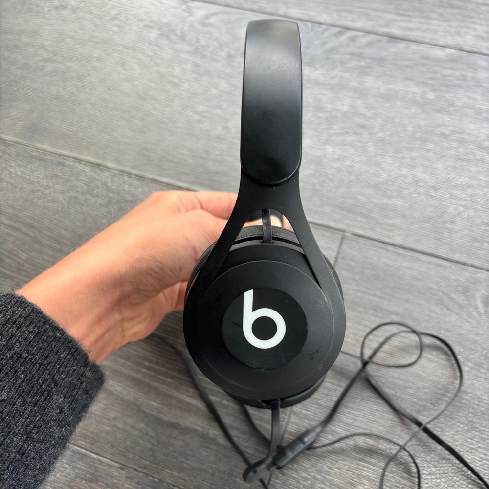 beats by Dr. Dre EP On-Ear Headphones - Black